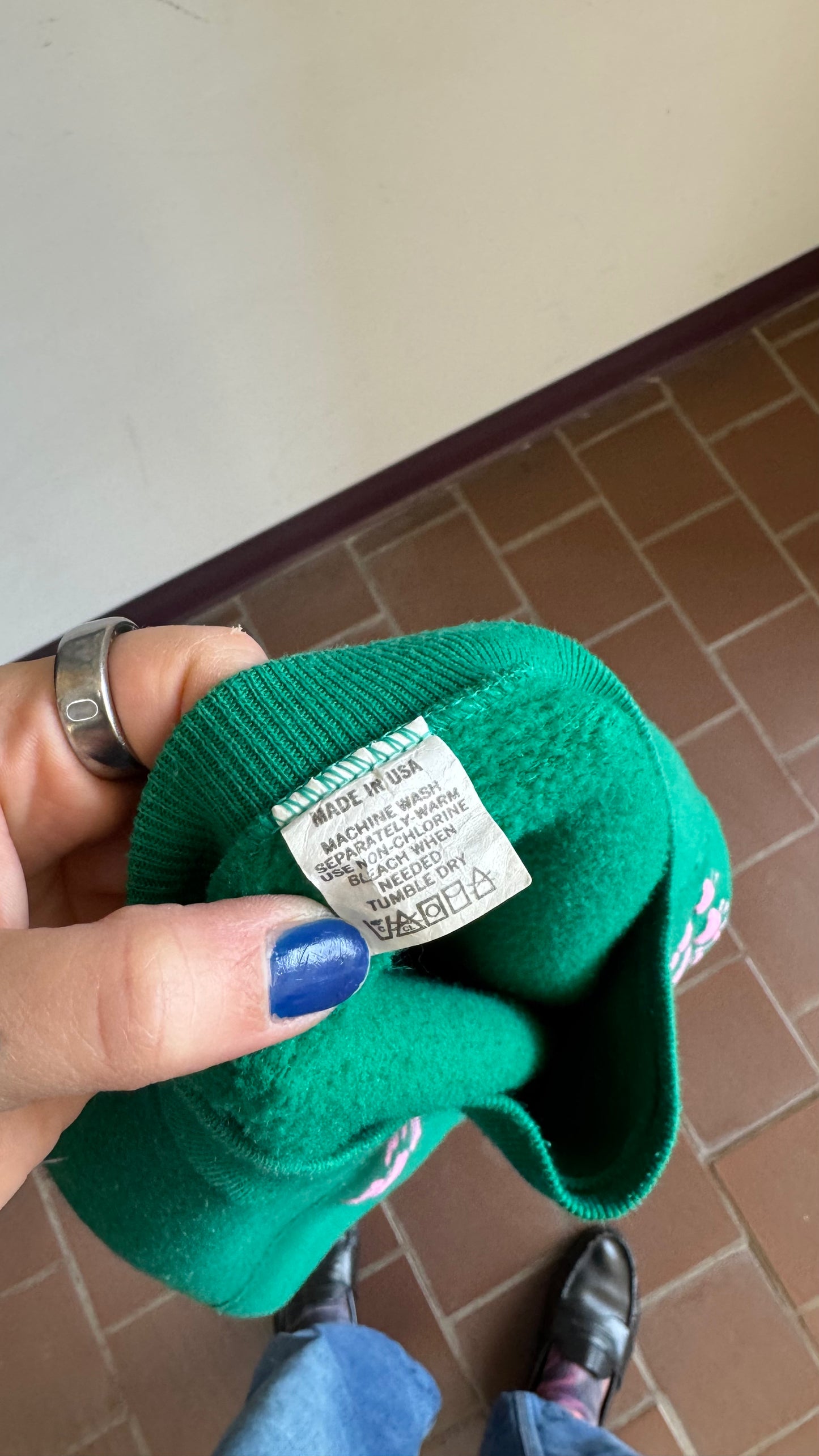 1980s Pink & Green Raglan Sweatshirt