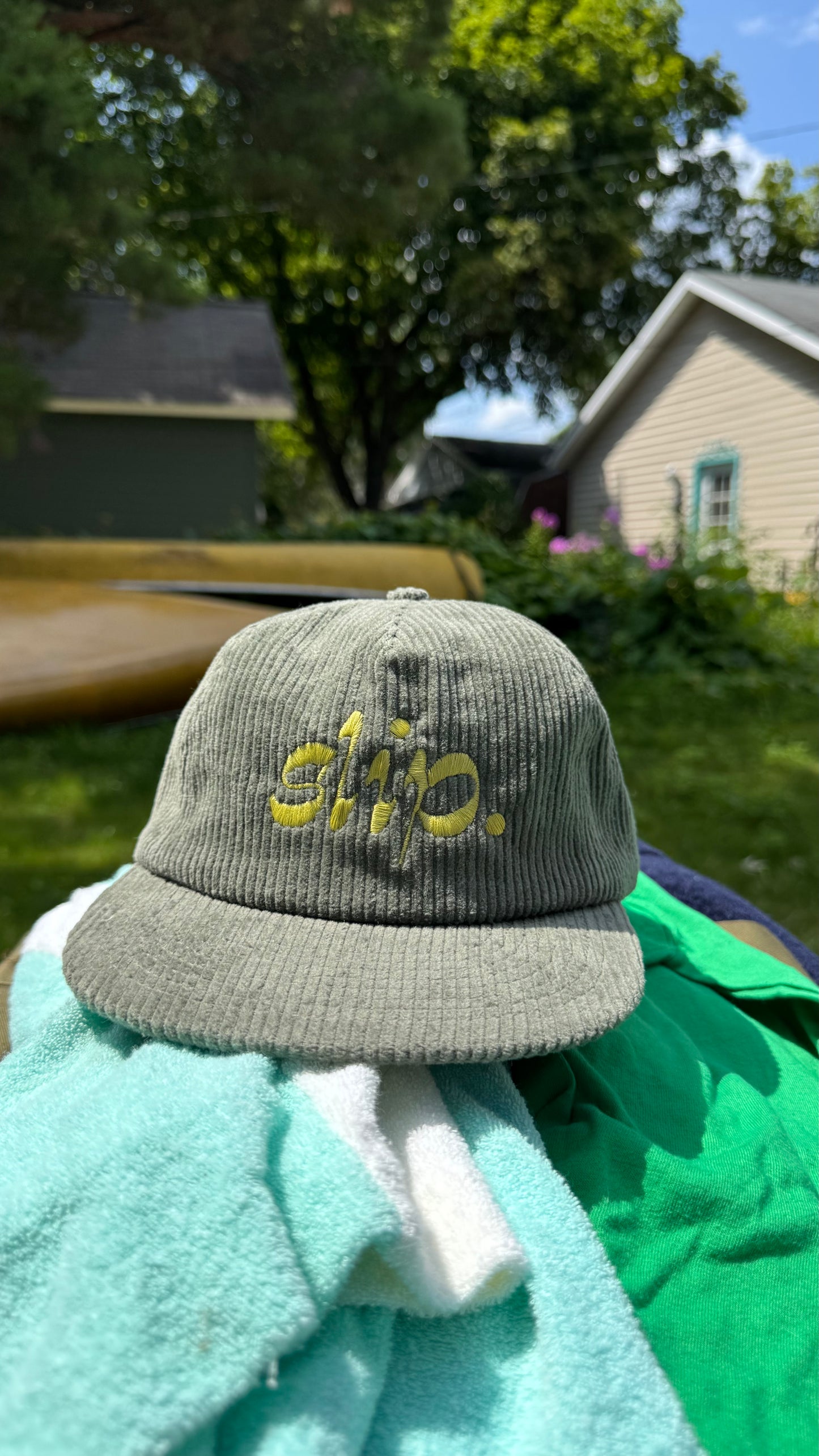 Corduroy "slip." Hat