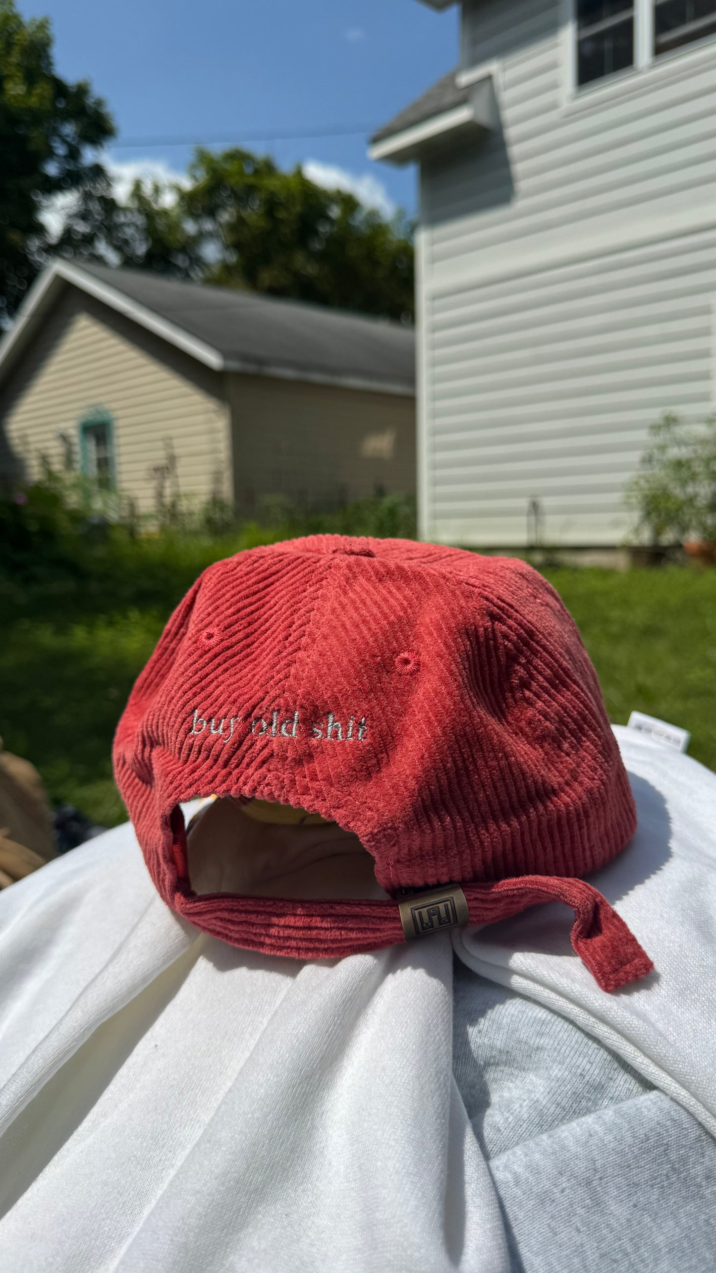 Corduroy "slip." Hat