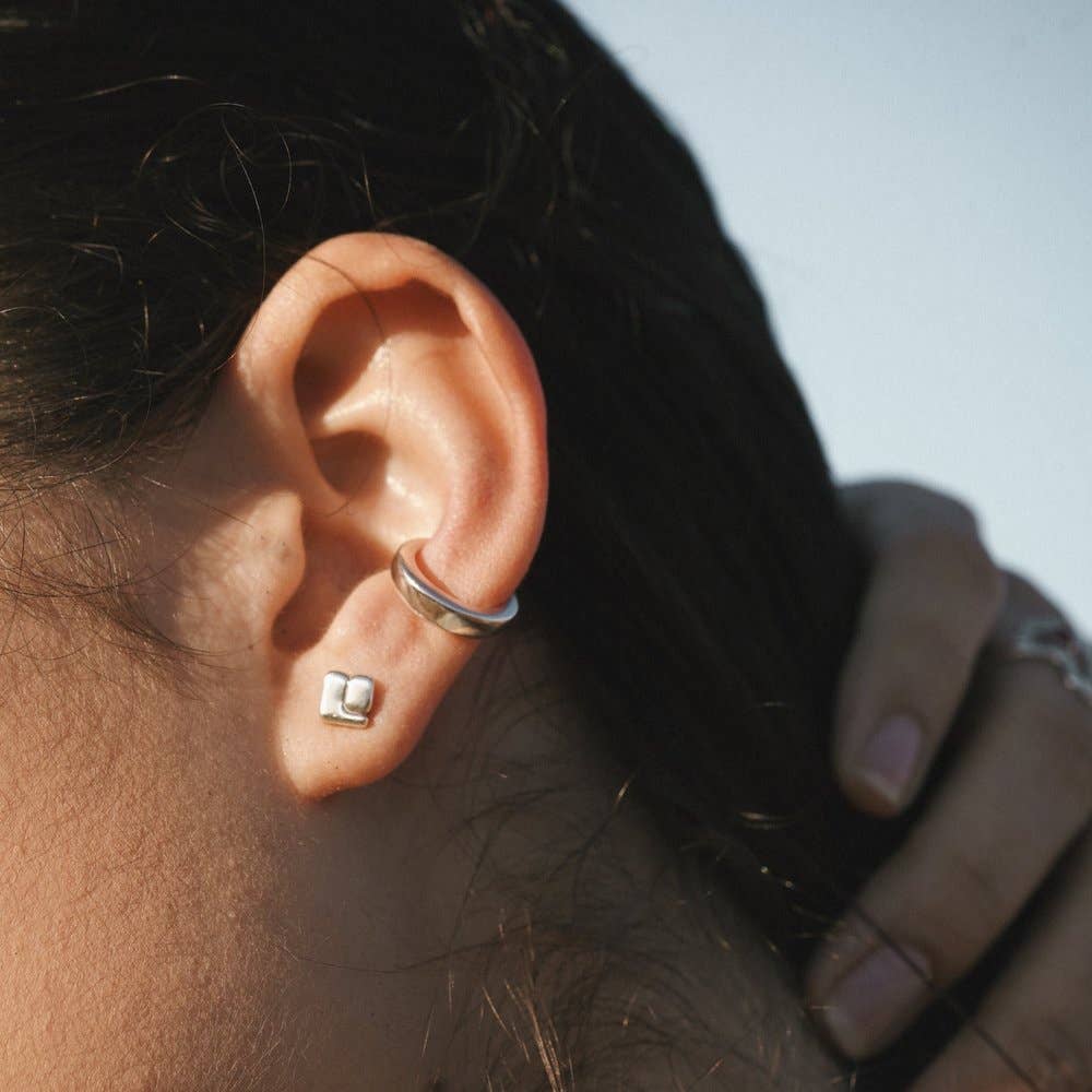 Lindsay Lewis - Round Ear Cuff